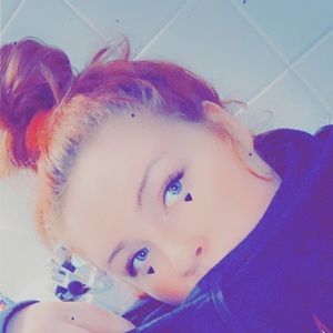 Meet your Posher, Melanie